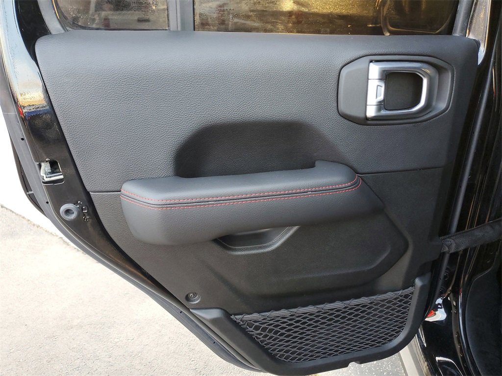 Used 2022 Jeep Gladiator Rubicon w/ LED Lighting Group image 16