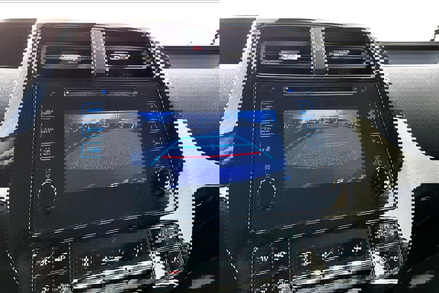 Used 2019 Toyota Prius LE image 25