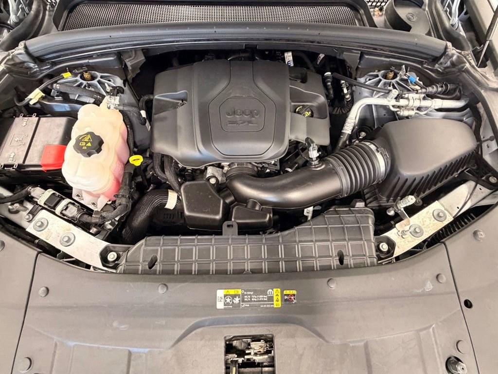 Used 2024 Jeep Grand Cherokee L Summit AWD/4WD image 62
