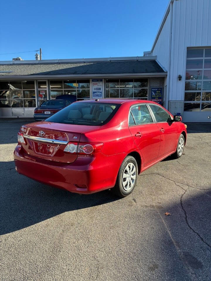 Used 2011 Toyota Corolla LE image 7