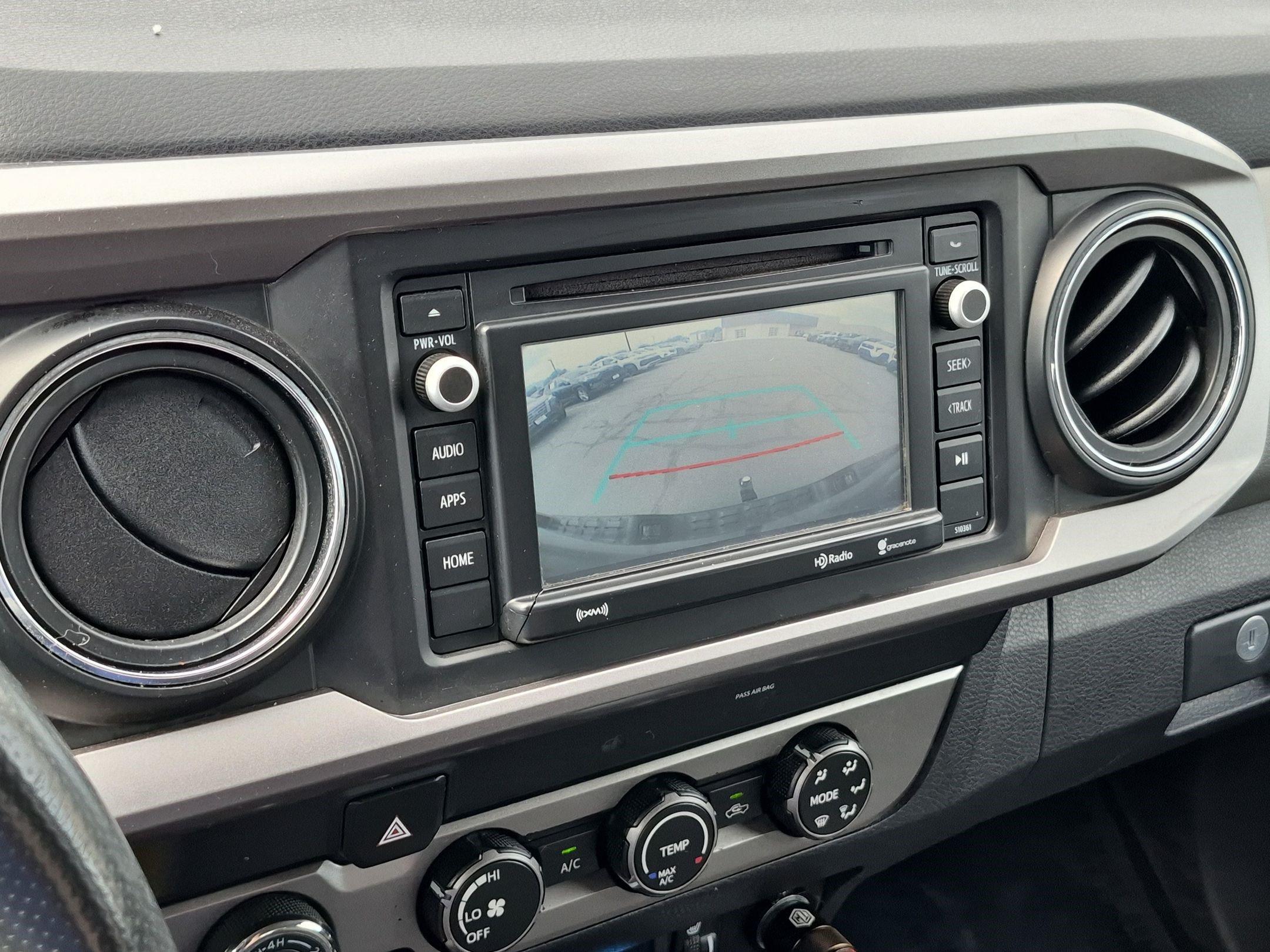 Used 2019 Toyota Tacoma SR5 AWD/4WD image 25