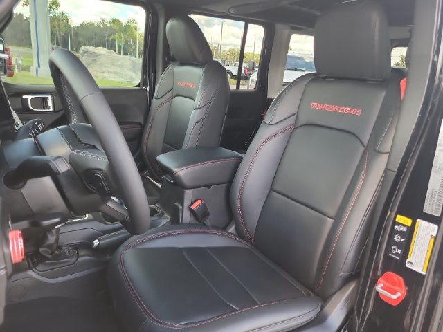 Used 2025 Jeep Wrangler Unlimited Rubicon AWD/4WD image 20