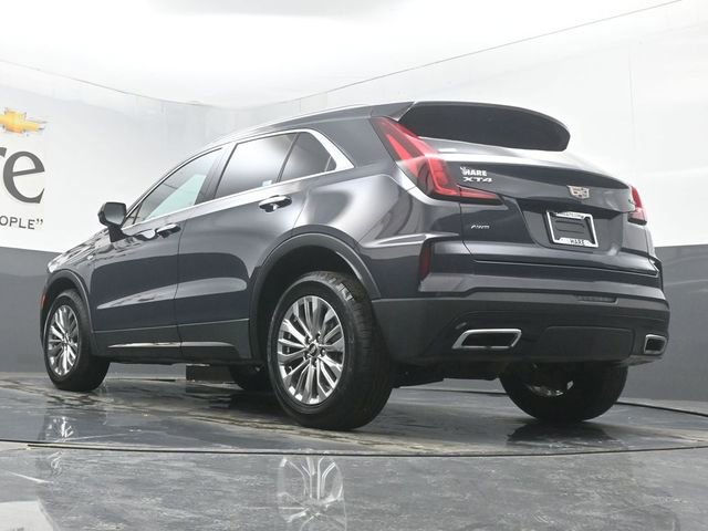 Used 2025 Cadillac XT4 Premium Luxury image 5