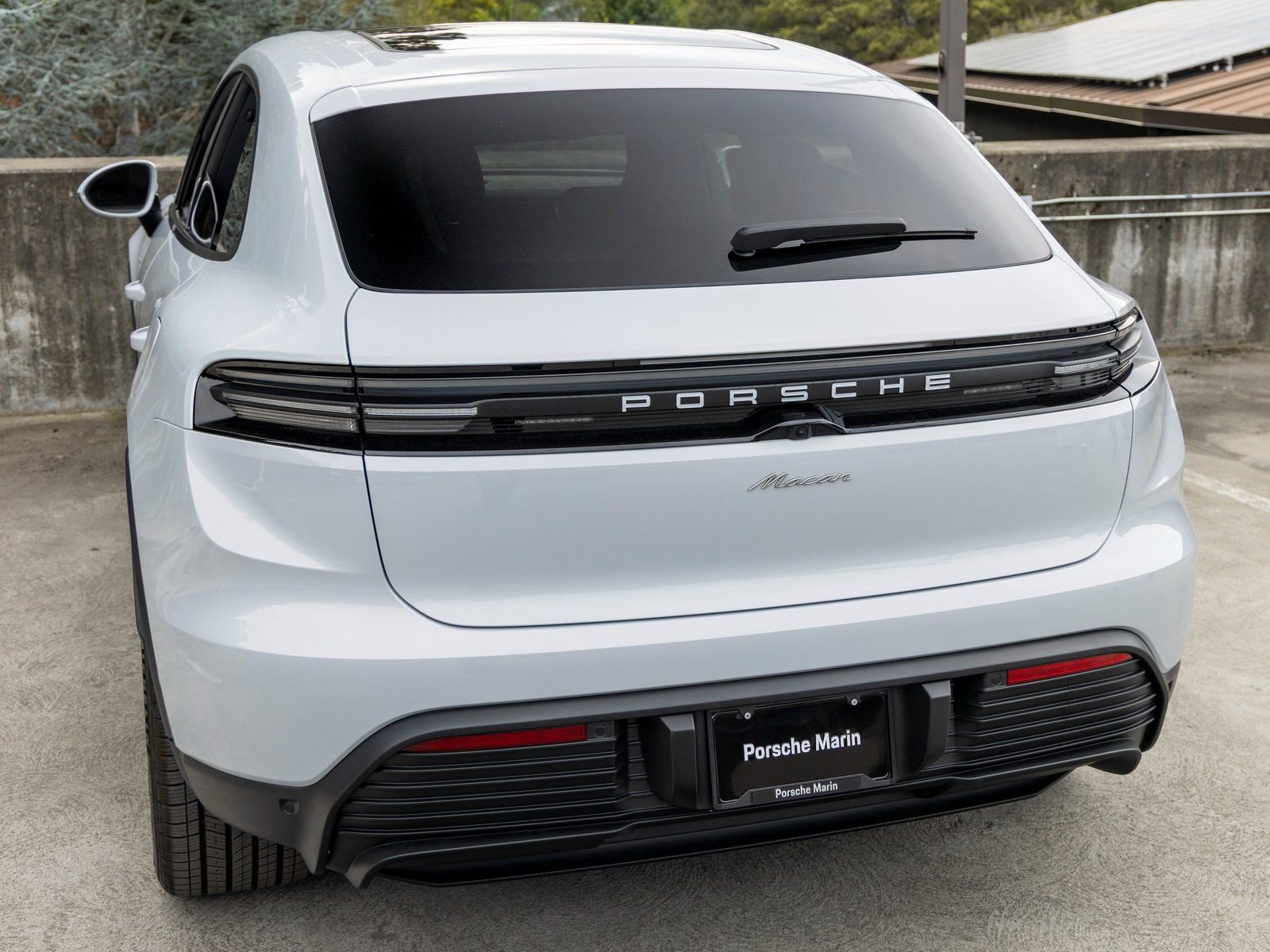 New 2025 Porsche Macan Electric image 21