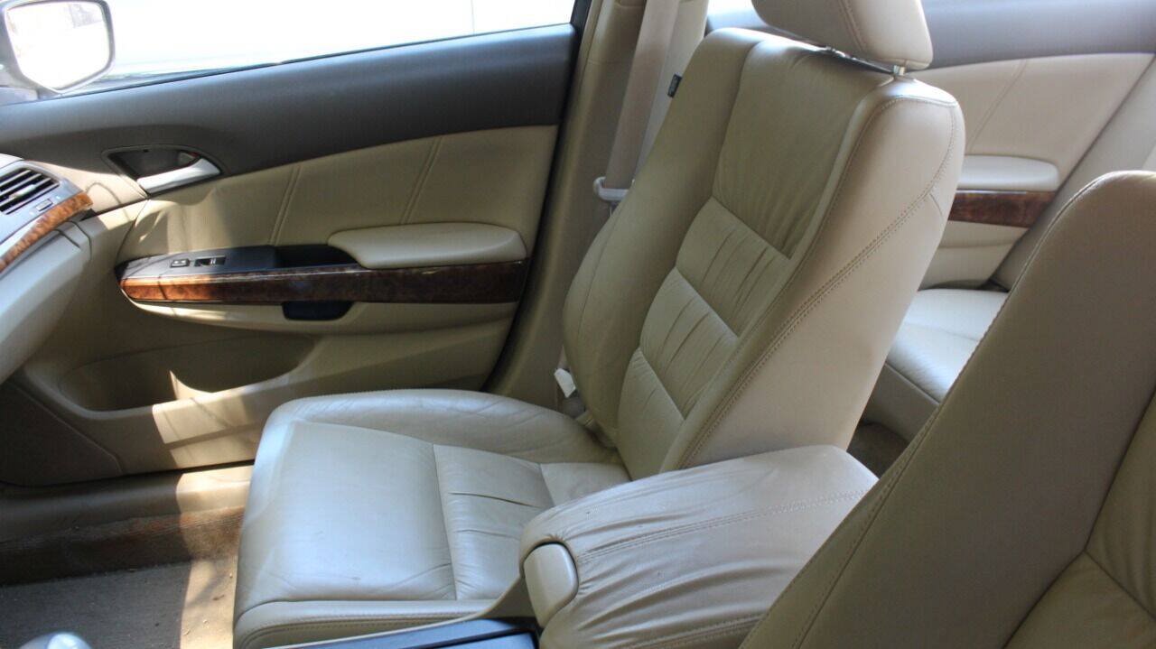 Used 2009 Honda Accord EX-L image 2