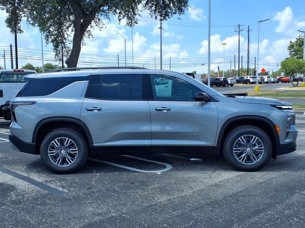 New 2026 Chevrolet Traverse LT w/ Enhanced Driving Package video 3