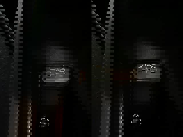 Used 2020 Dodge Charger SXT w/ Blacktop Package image 23