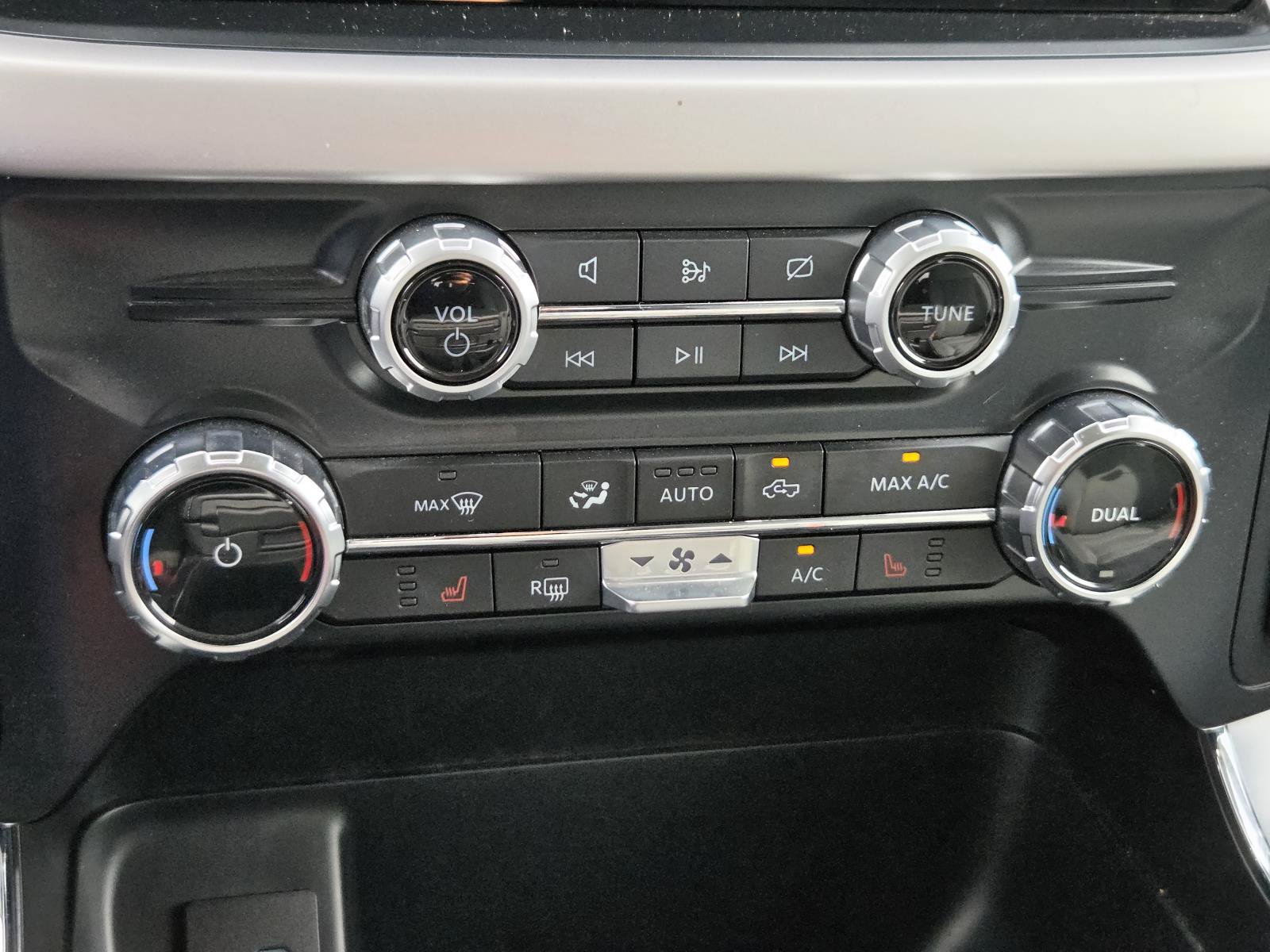 Used 2023 Ford F150 XLT w/ Equipment Group 302A High RWD image 28