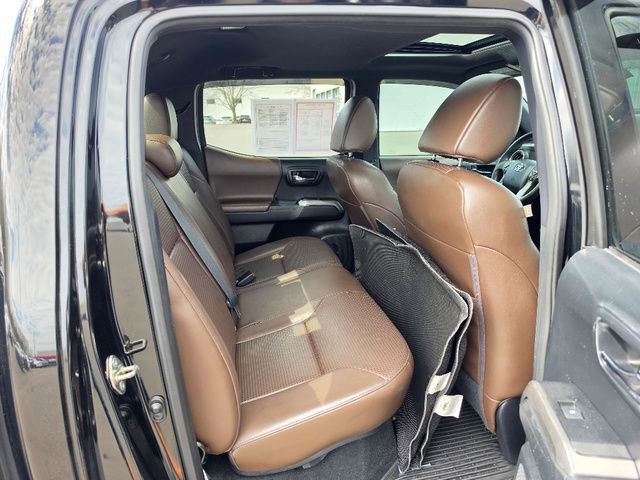 Used 2017 Toyota Tacoma Limited w/ Tow Package image 14
