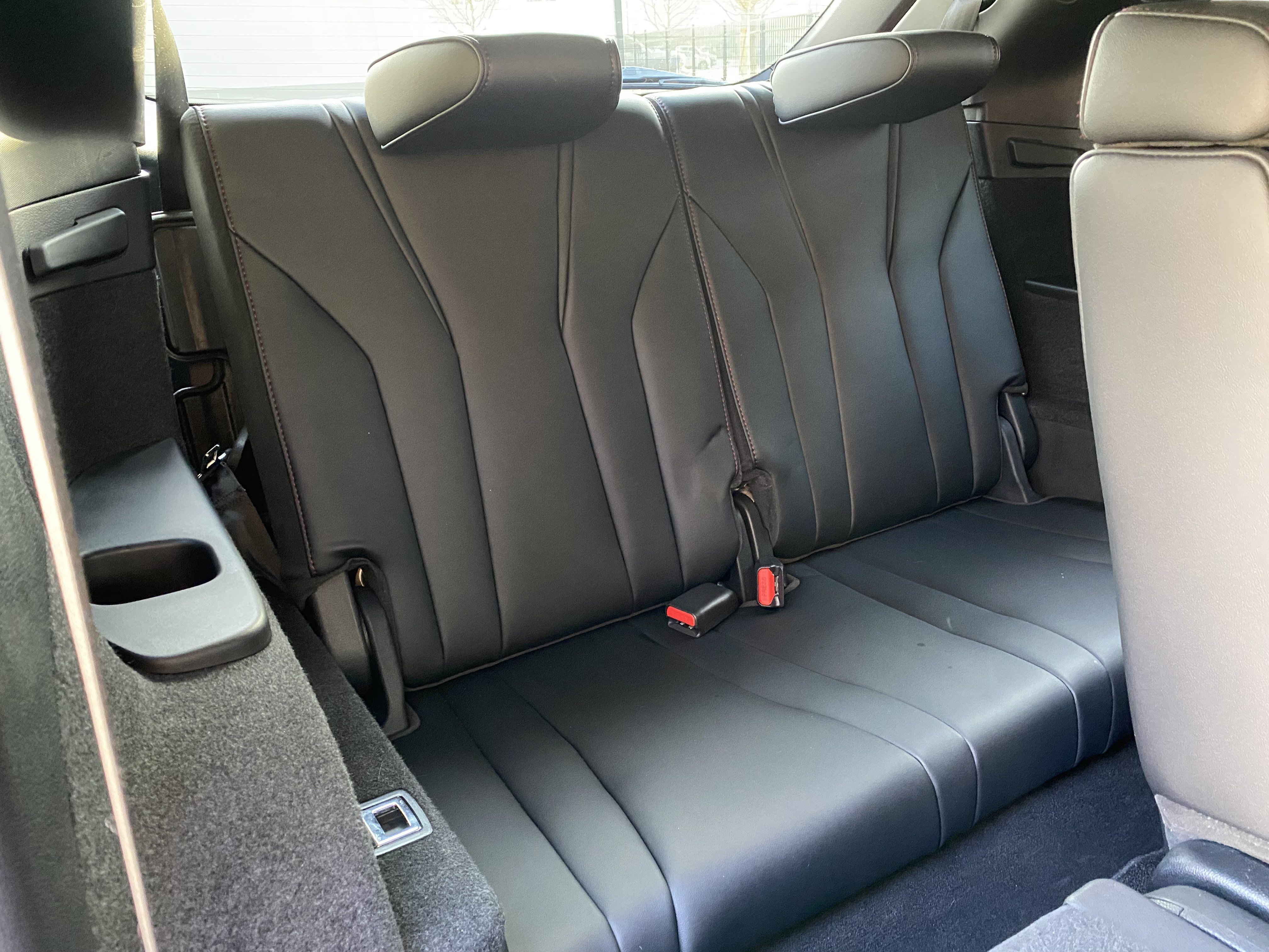 Used 2022 Acura MDX A-Spec image 38