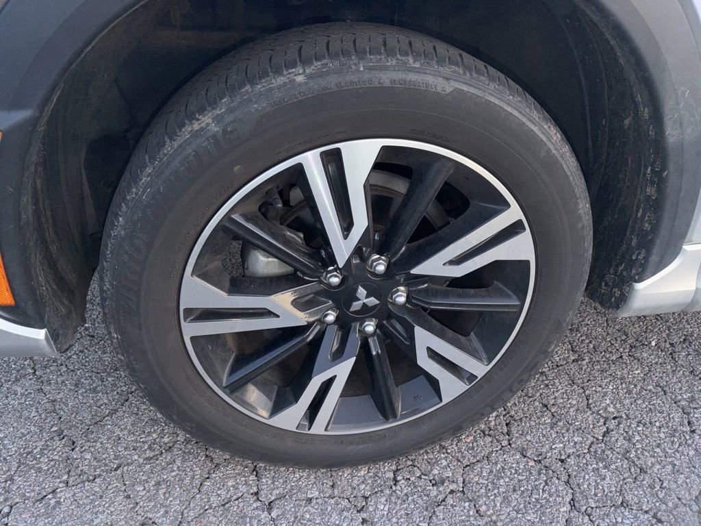 Used 2023 Mitsubishi Eclipse Cross SEL image 14