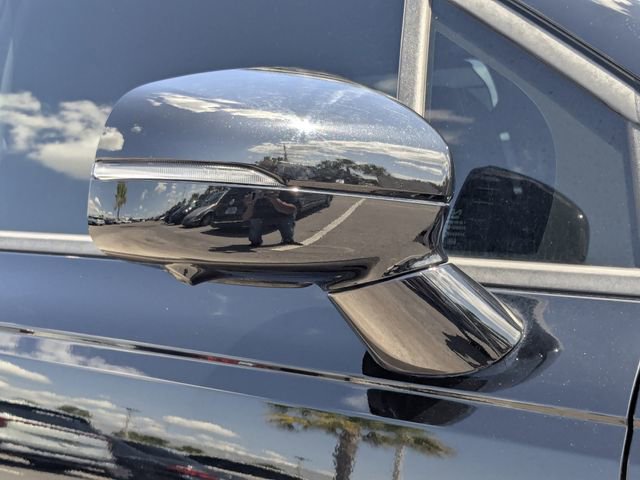 Used 2024 Kia Carnival SX FWD image 14