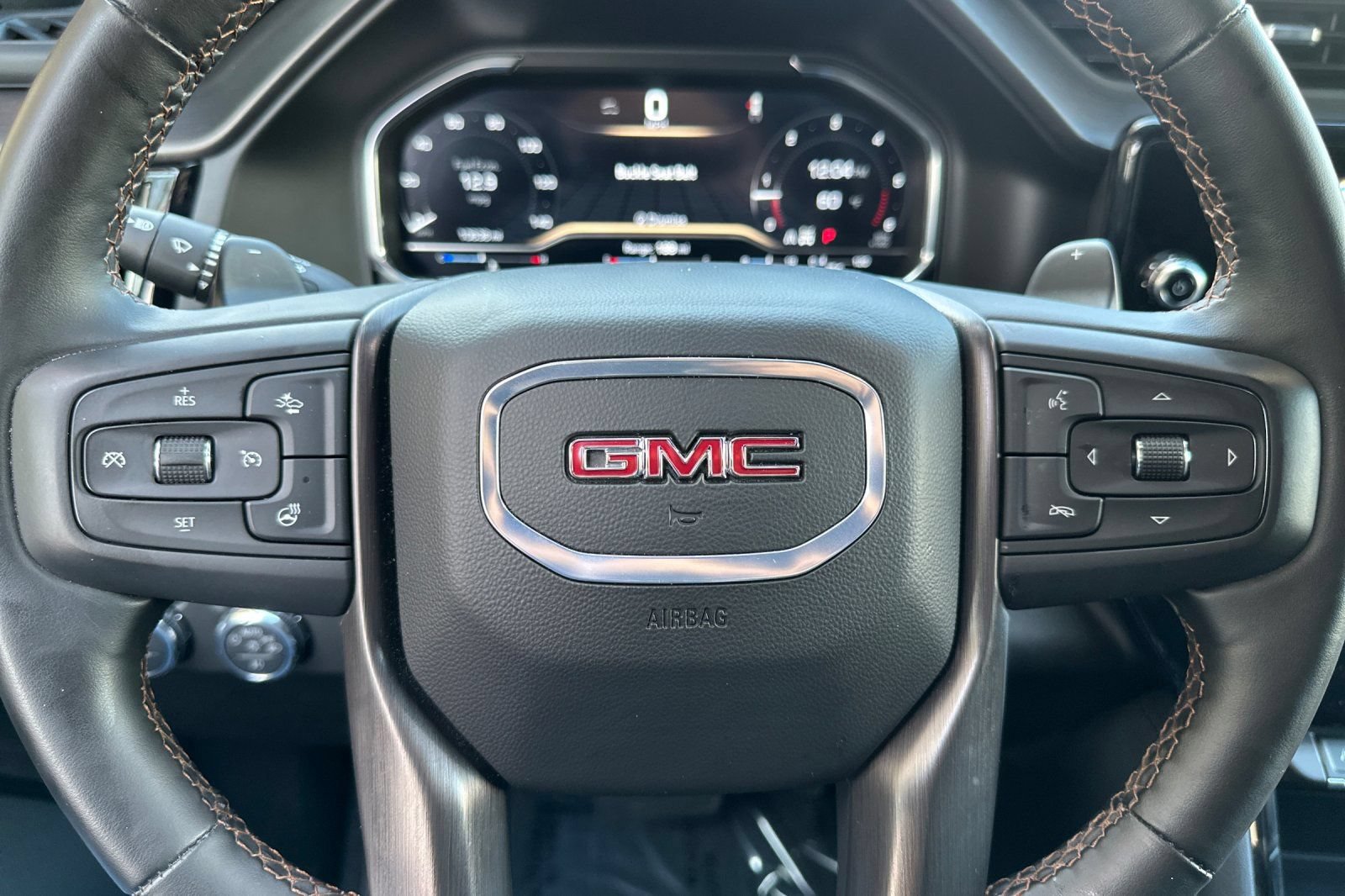 Certified 2025 GMC Sierra 1500 AT4 w/ AT4 Premium Package AWD/4WD image 23