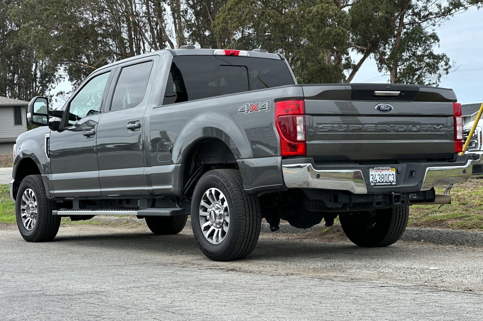 Used 2020 Ford F350 Lariat w/ Lariat Value Package image 3