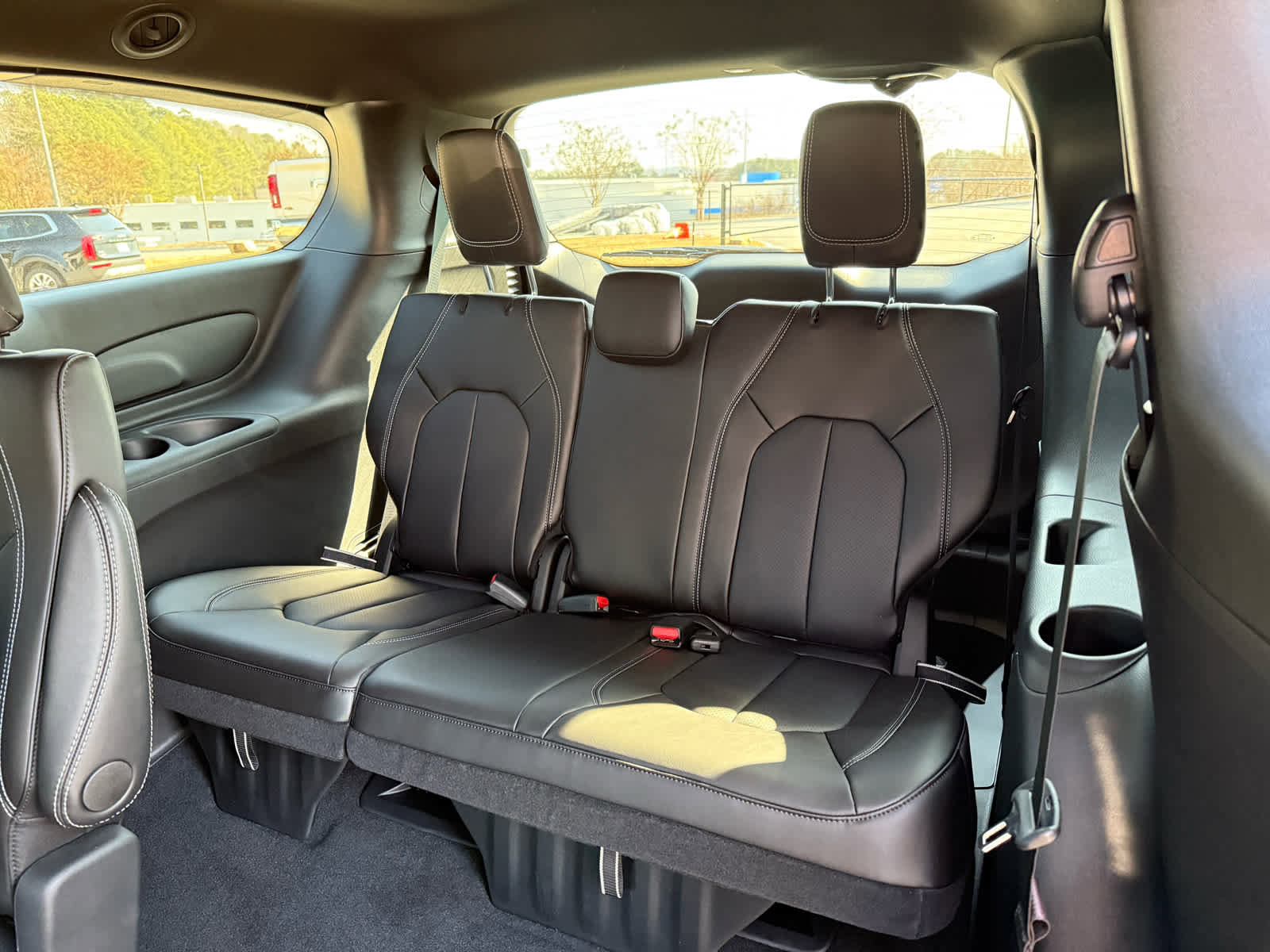 New 2026 Chrysler Pacifica Select w/ S Appearance Package image 30