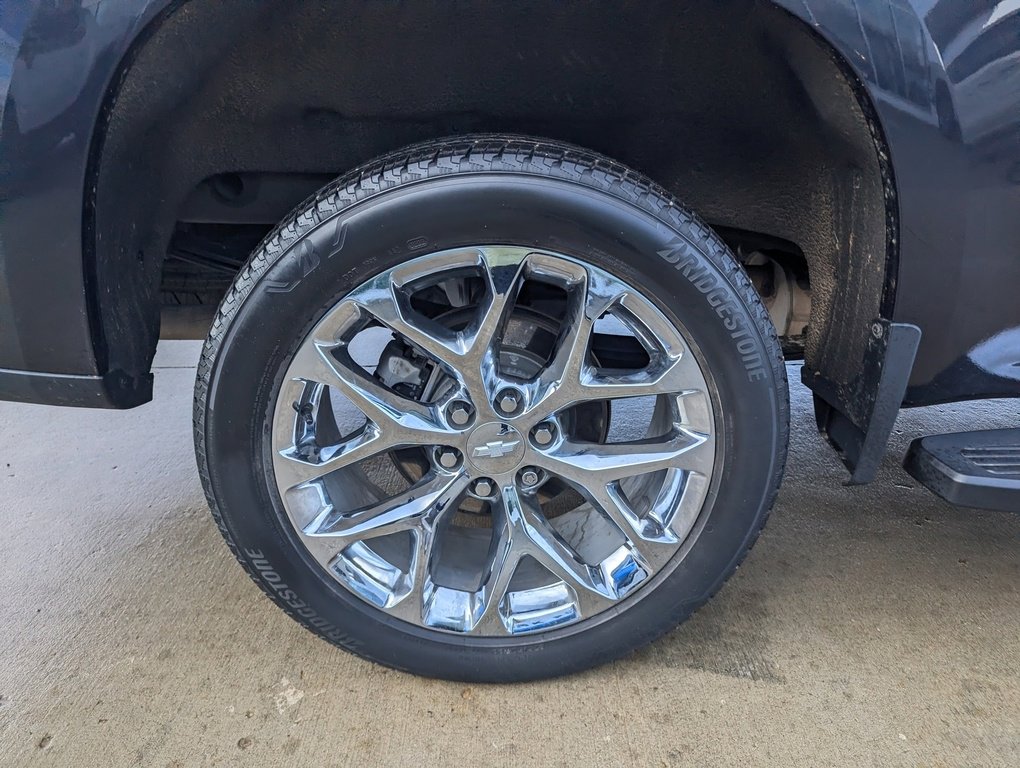 Used 2022 Chevrolet Silverado 1500 LTZ image 22