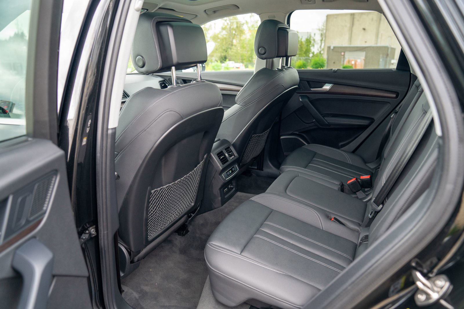 Used 2021 Audi Q5 e Premium Plus w/ Premium Plus Package AWD/4WD image 22