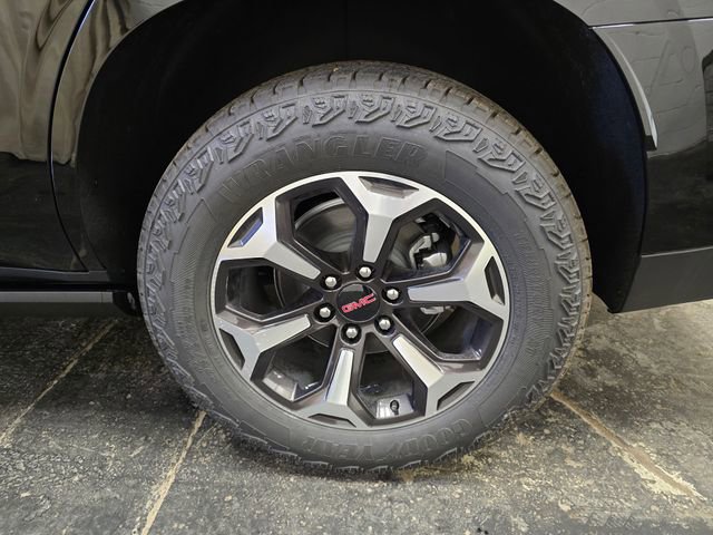 New 2026 GMC Yukon AT4 Ultimate AWD/4WD image 11