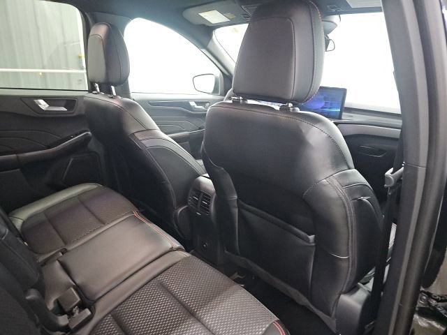 Used 2025 Ford Escape ST-Line w/ Tech Pack #1 image 14
