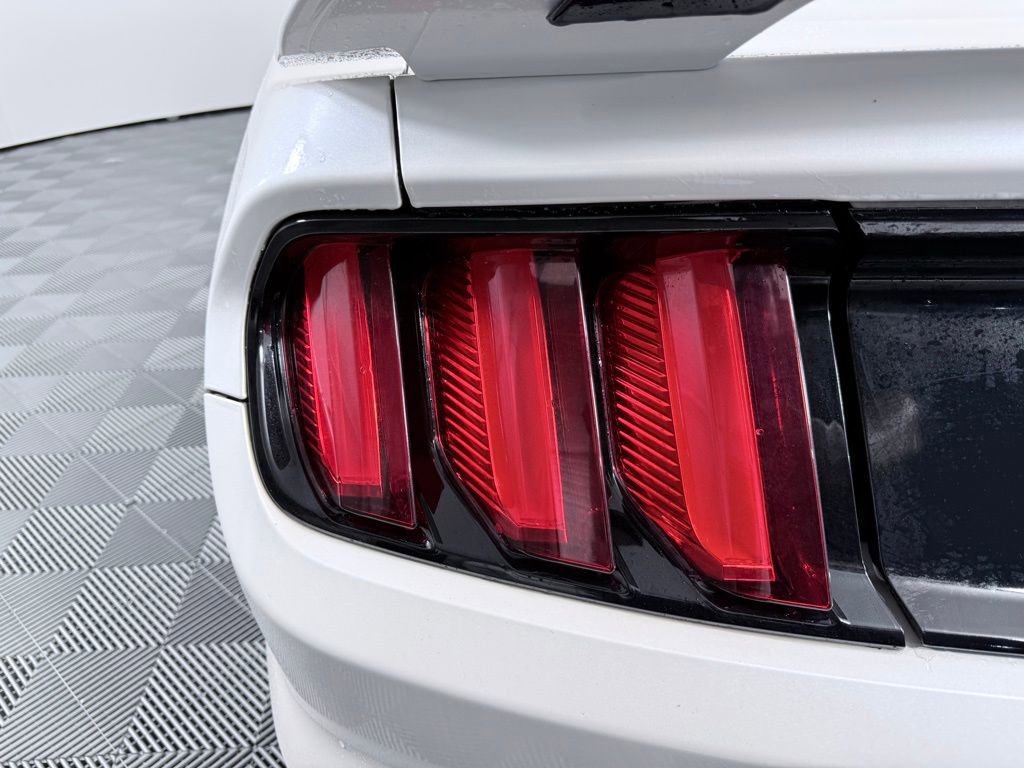 Used 2017 Ford Mustang GT Premium image 25