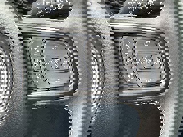 Used 2025 Jeep Wrangler Unlimited Rubicon AWD/4WD image 13