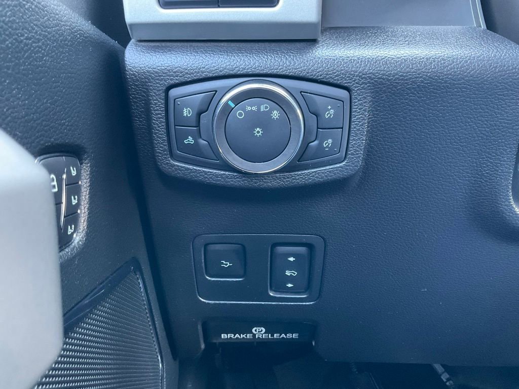 Used 2020 Ford F350 Lariat w/ Lariat Ultimate Package image 52