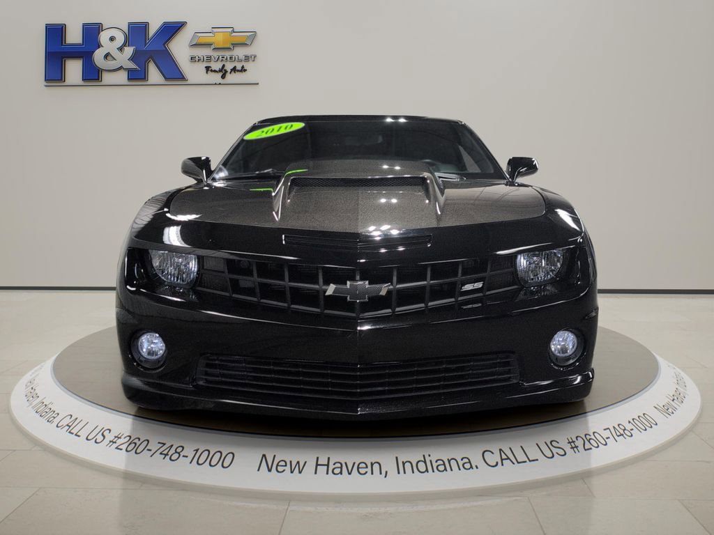 Used 2010 Chevrolet Camaro SS RWD image 2
