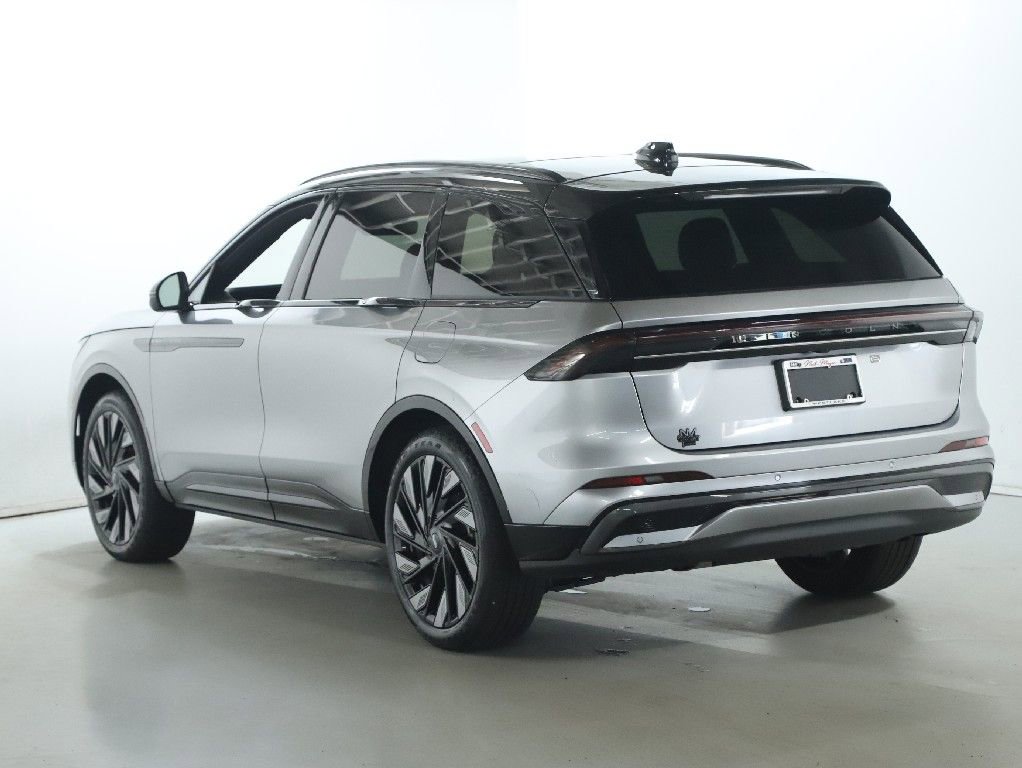 Used 2025 Lincoln Nautilus Reserve w/ Jet Appearance Package AWD/4WD image 40