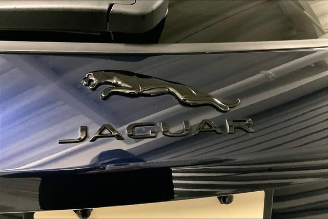 Certified 2026 Jaguar F-PACE R-Dynamic S AWD/4WD image 7