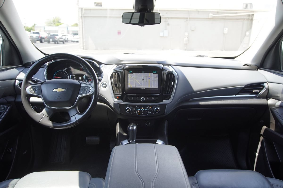 Used 2019 Chevrolet Traverse LT w/ LT Premium Package AWD/4WD image 11