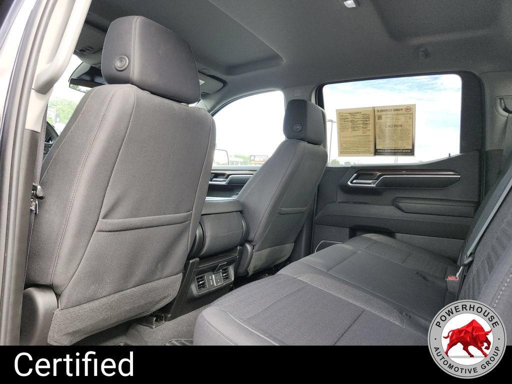 Used 2023 Chevrolet Silverado 1500 LT AWD/4WD image 20