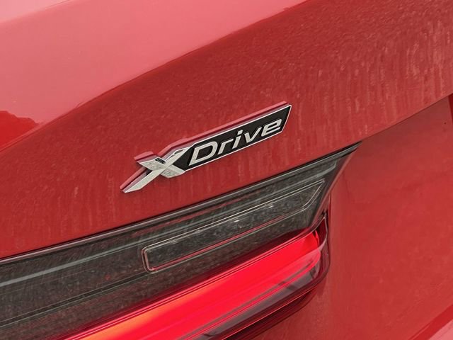 Used 2022 BMW 330i xDrive Sedan w/ Driving Assistance Package image 17