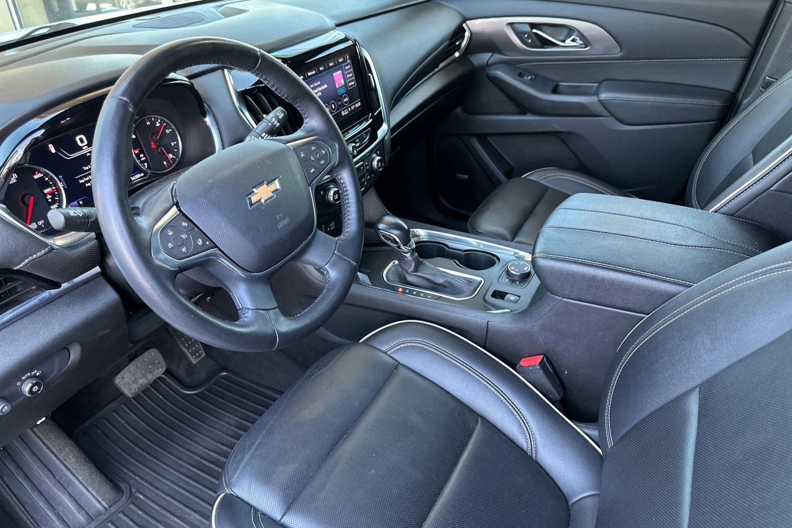 Certified 2022 Chevrolet Traverse Premier AWD/4WD image 9