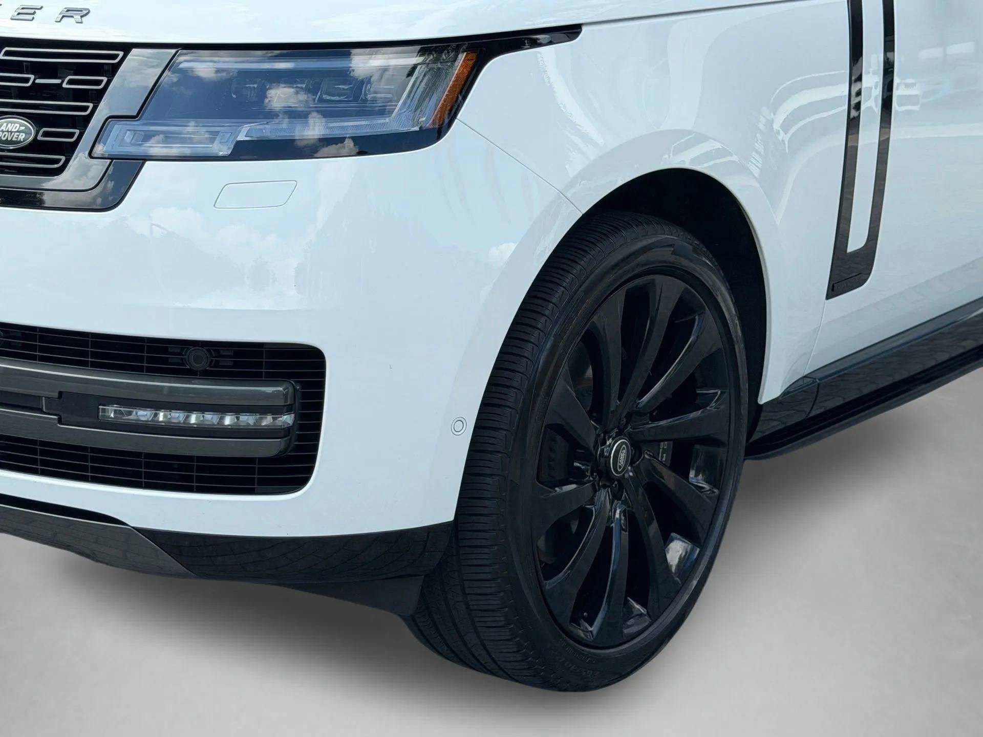 Used 2023 Land Rover Range Rover Long Wheelbase Autobiography AWD/4WD image 40
