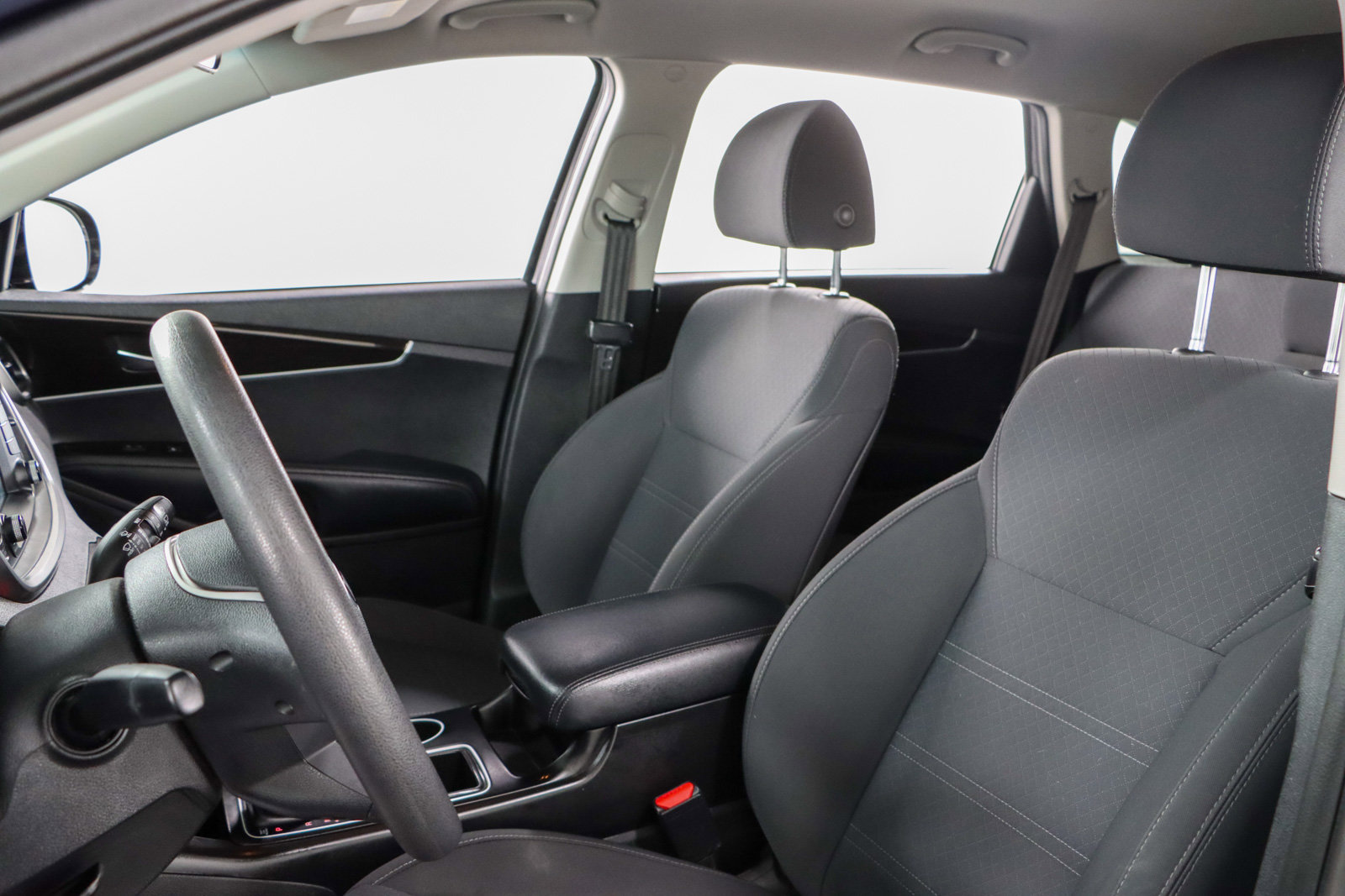 Used 2020 Kia Sorento LX FWD image 23
