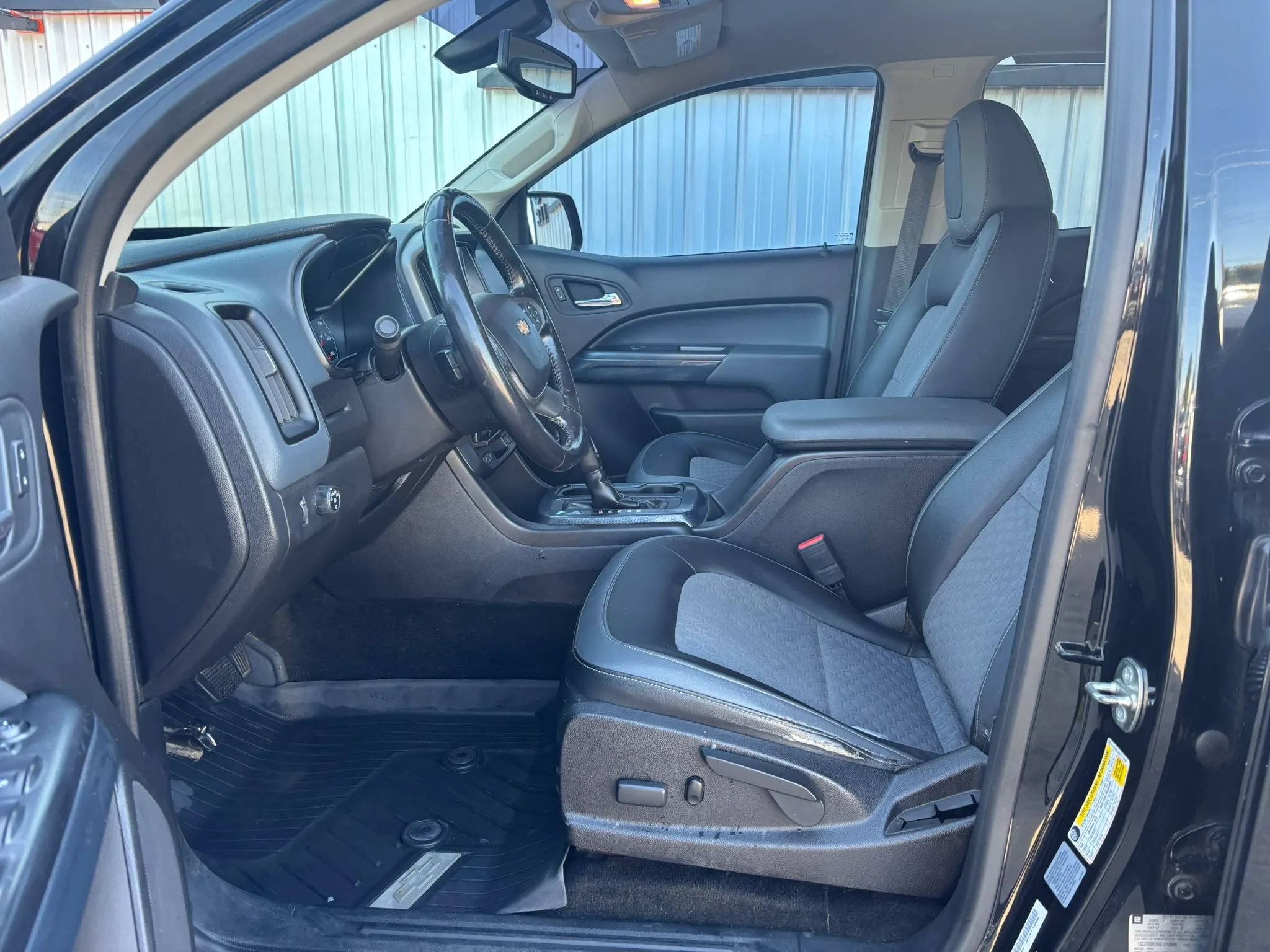 Used 2016 Chevrolet Colorado Z71 RWD image 18