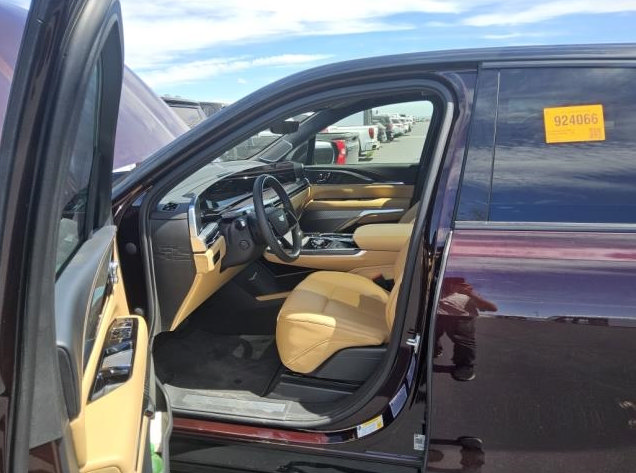 Certified 2026 Cadillac Escalade IQ Sport 2 AWD/4WD image 4