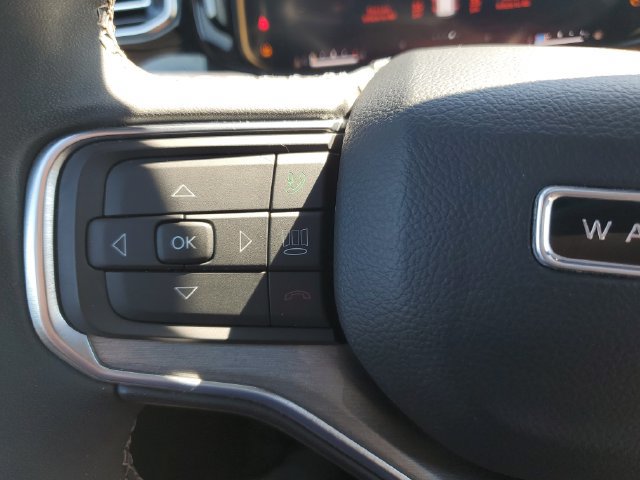 Used 2022 Jeep Wagoneer Series III AWD/4WD image 22