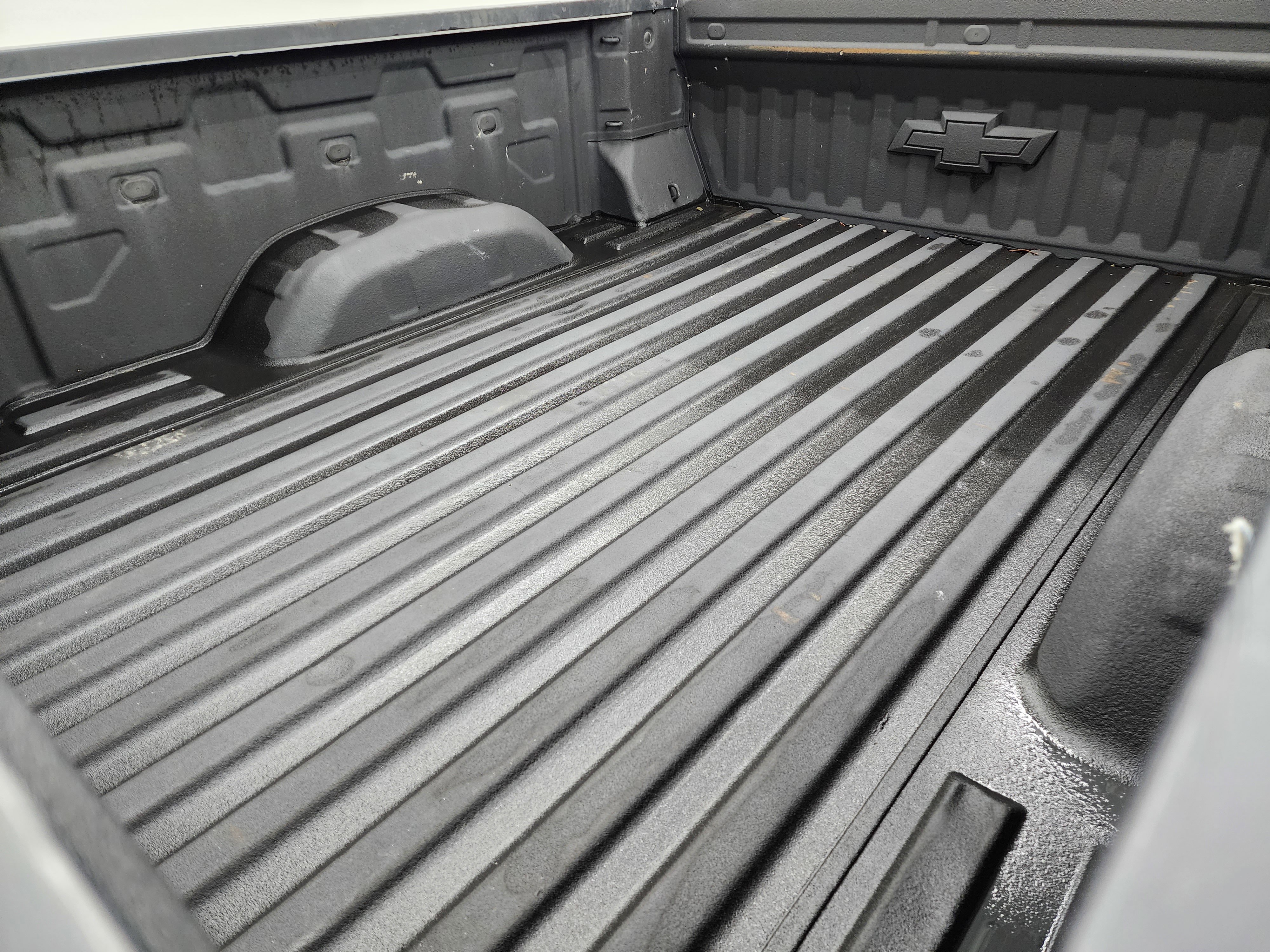 Used 2022 Chevrolet Silverado 2500 LT w/ Convenience Package image 5