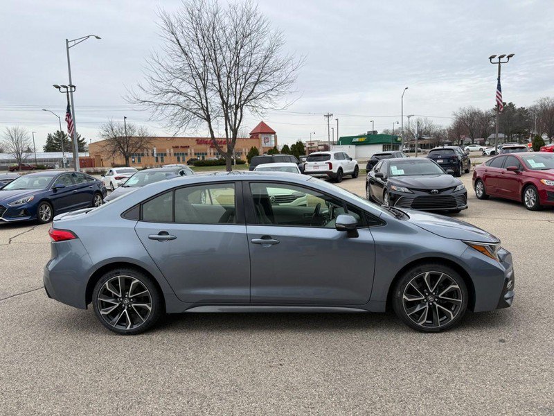 Used 2021 Toyota Corolla SE FWD image 4