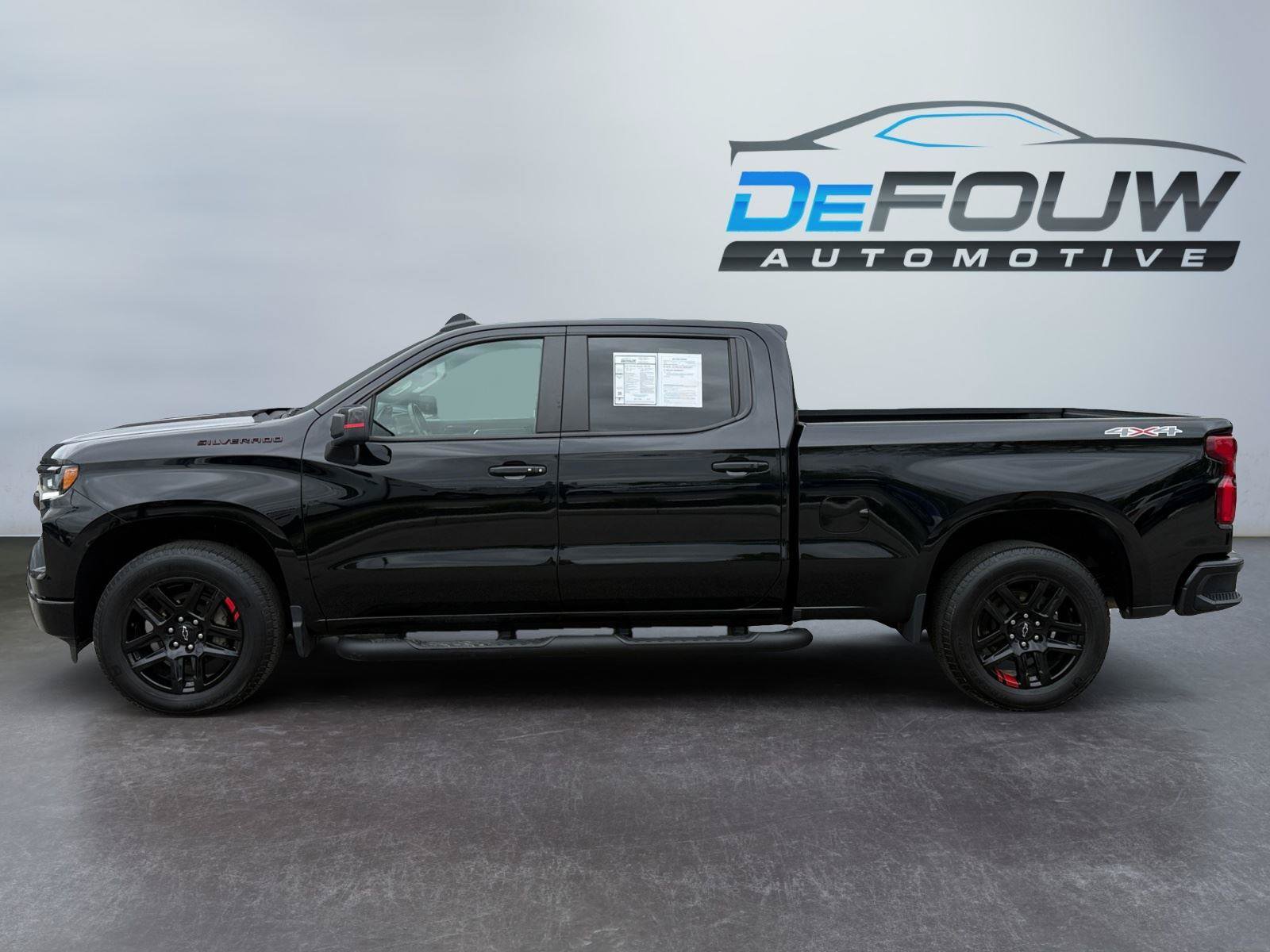 Used 2024 Chevrolet Silverado 1500 RST w/ Redline Edition AWD/4WD image 6