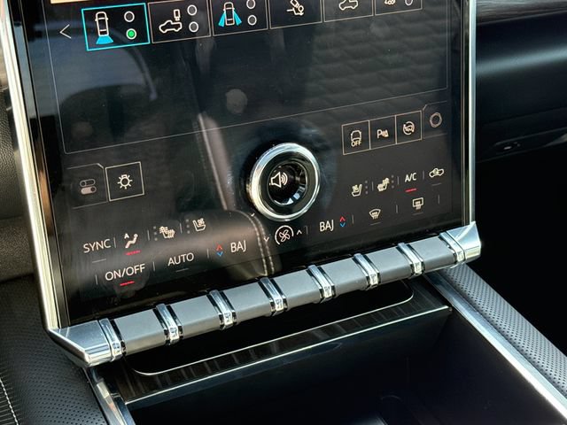 Used 2025 GMC Sierra EV Denali AWD/4WD image 26