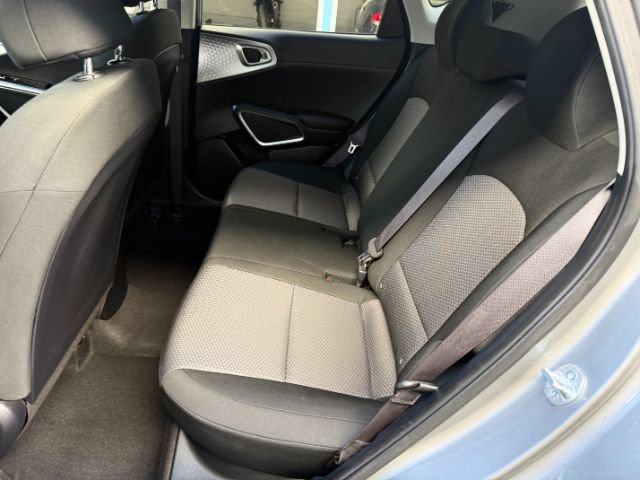 Used 2023 Kia Soul LX w/ Option Group 015 FWD image 17