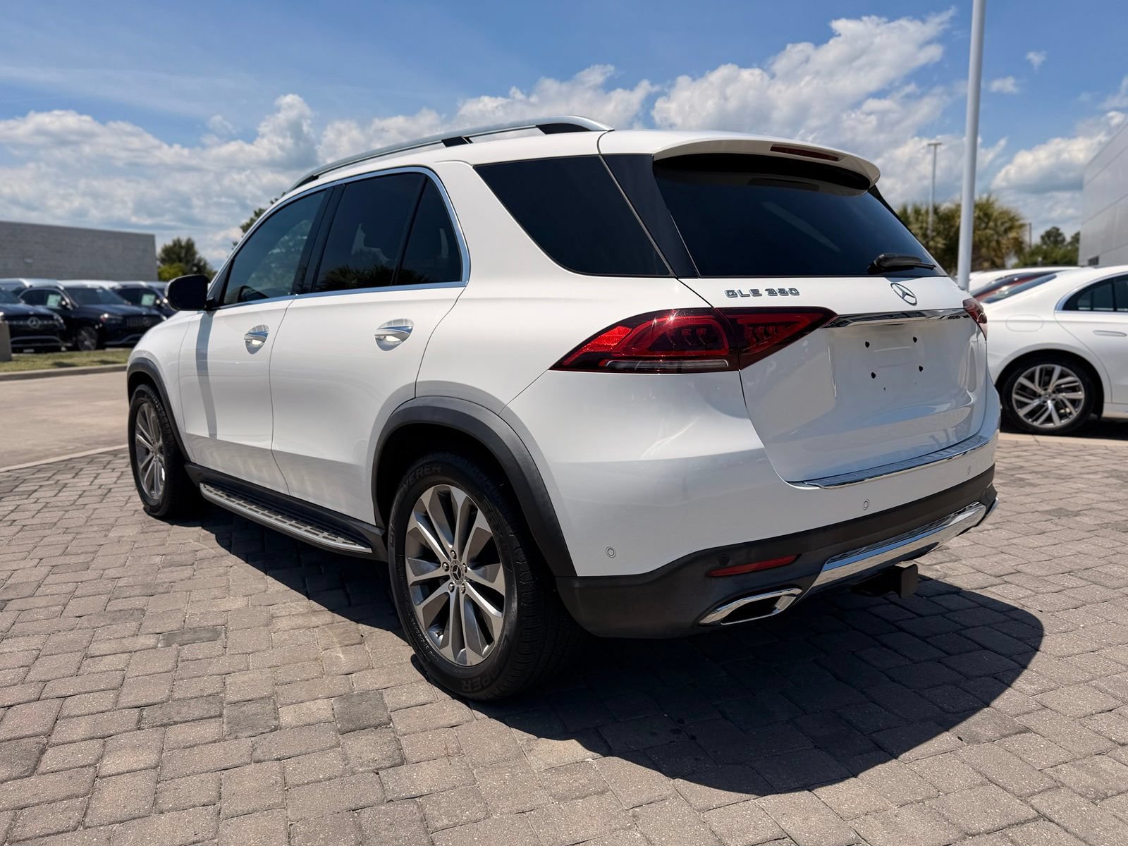 Used 2020 Mercedes-Benz GLE 350 4MATIC image 11