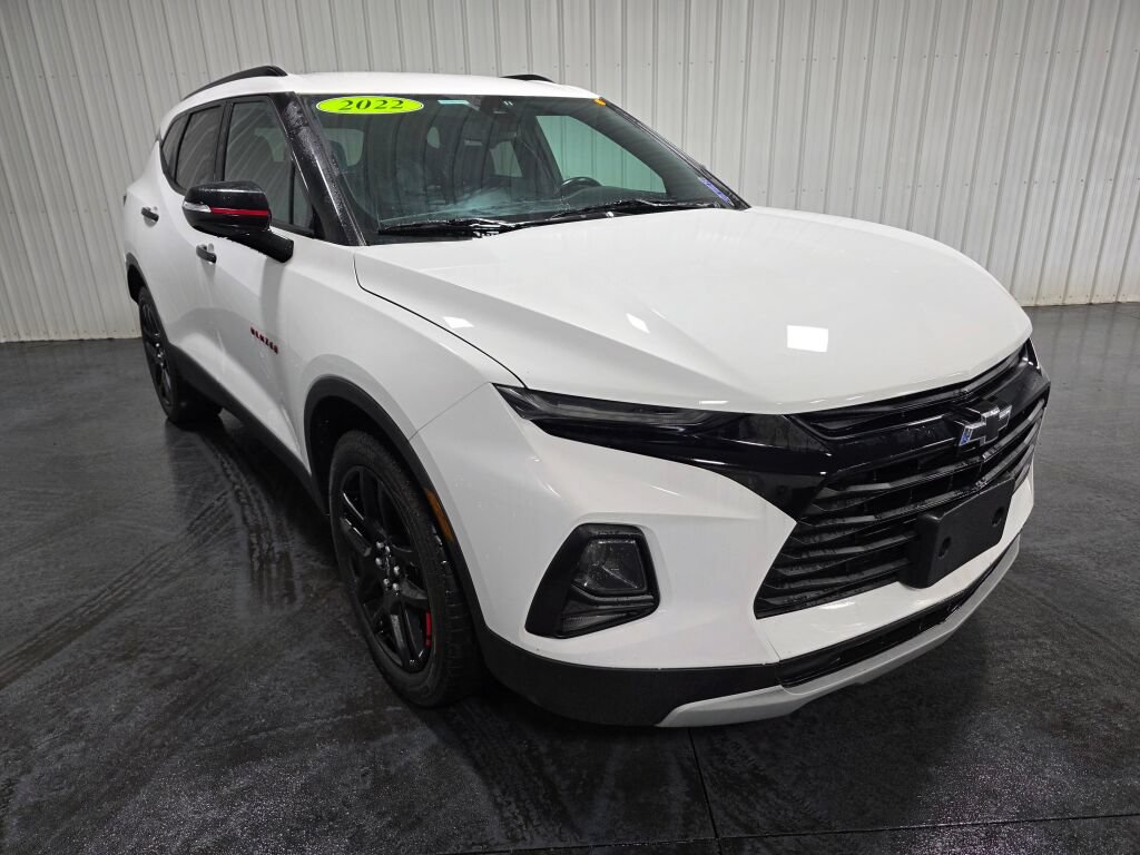 Used 2022 Chevrolet Blazer LT w/ Redline Edition AWD/4WD image 2