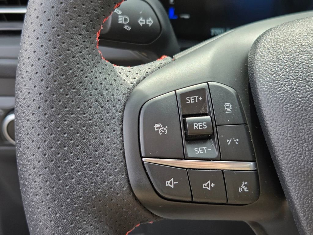 Used 2025 Ford Escape ST-Line w/ Tech Pack #1 image 26