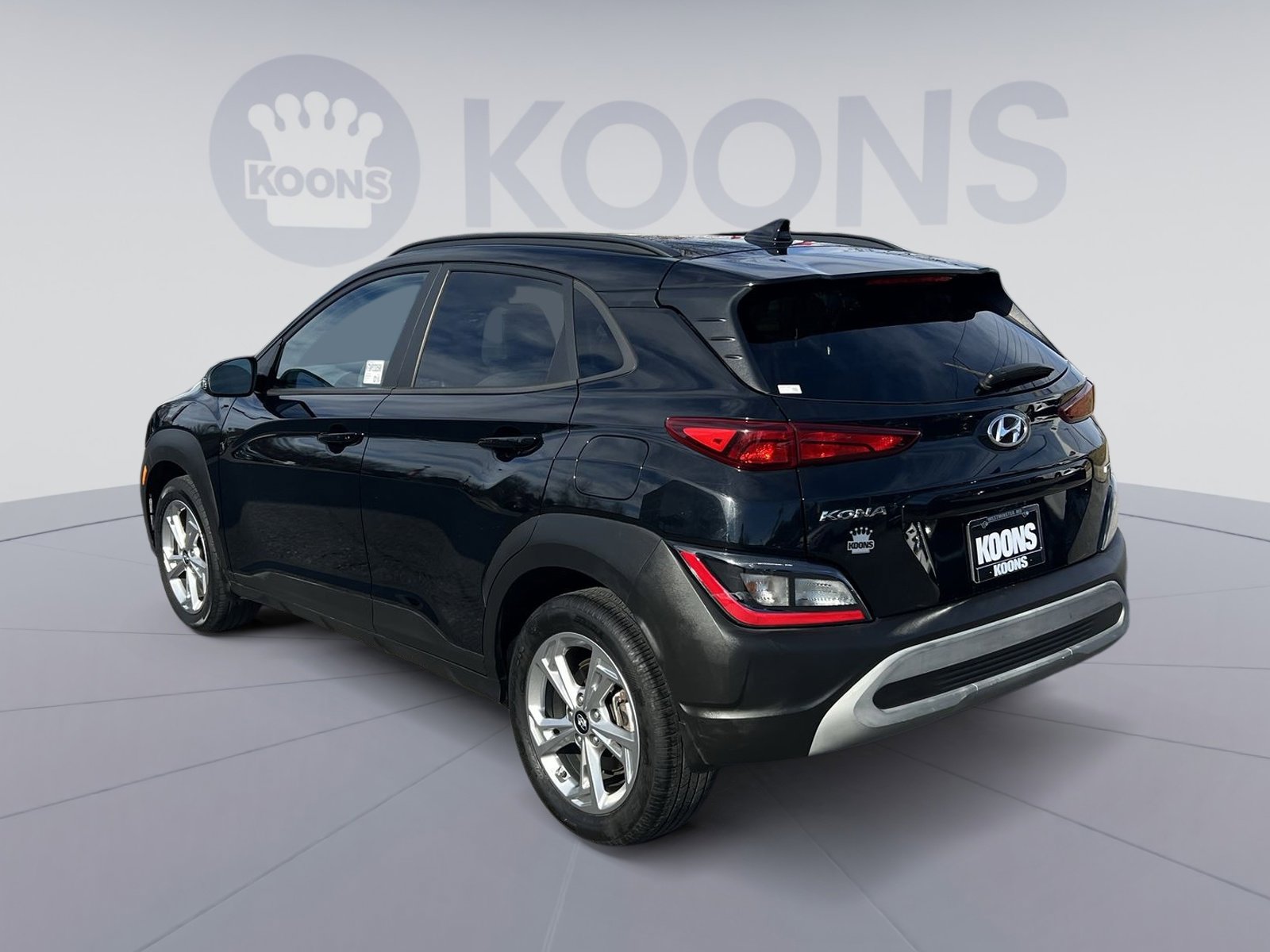 Used 2023 Hyundai Kona SEL w/ Winter Weather Package image 4