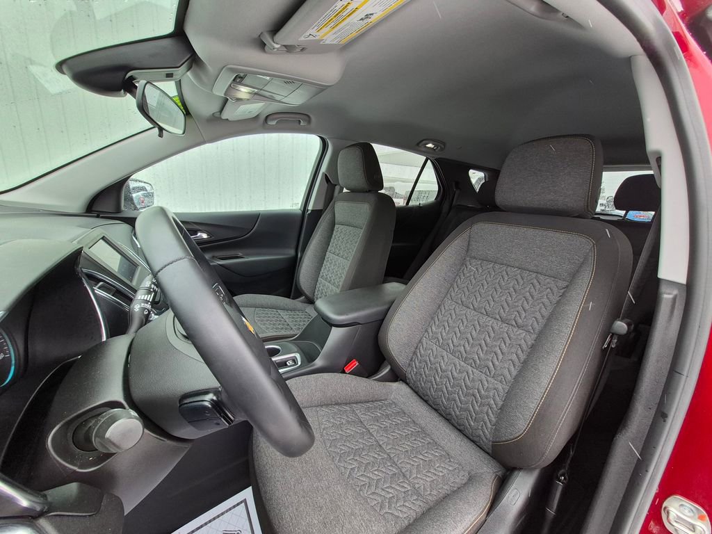 Used 2024 Chevrolet Equinox LT image 11