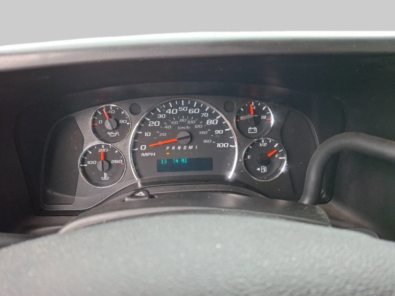 Used 2014 Chevrolet Express 2500 image 13