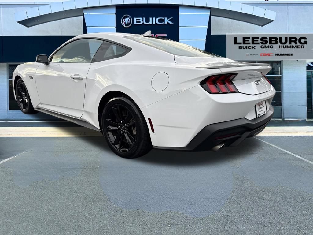 Used 2024 Ford Mustang GT RWD image 5